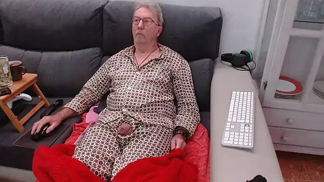 Nudelschwanz online show from February 12, 2025, 6:51 am