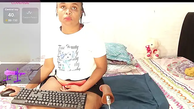 Snapshot of Kattara_Becky_ chatting on March 19, 2026, 9:57 am Kattara Becky online show from March 19, 2026, 9:57 am