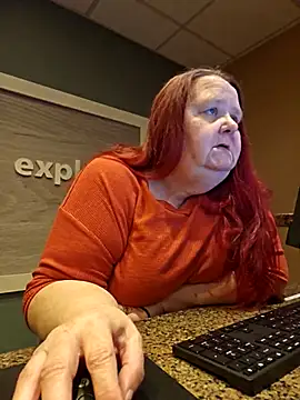 Hornybbw1978 online show from April 26, 2026, 5:16 am