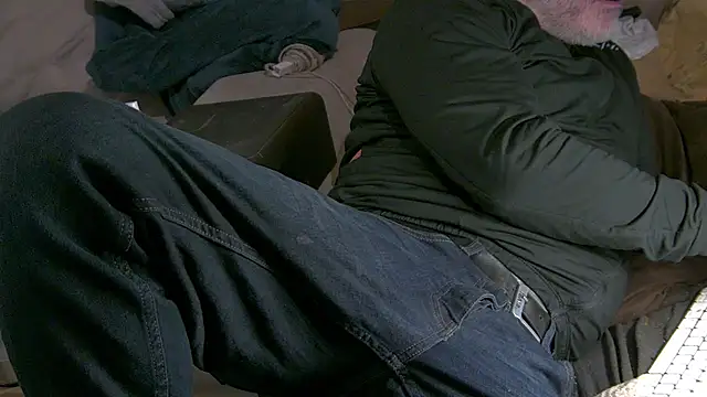 mike30nbg online show from April 11, 2026, 7:40 pm