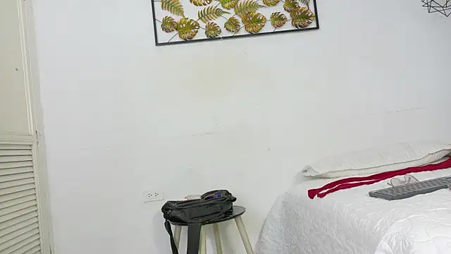 kristyl paez online show from December 3, 2025, 7:12 pm