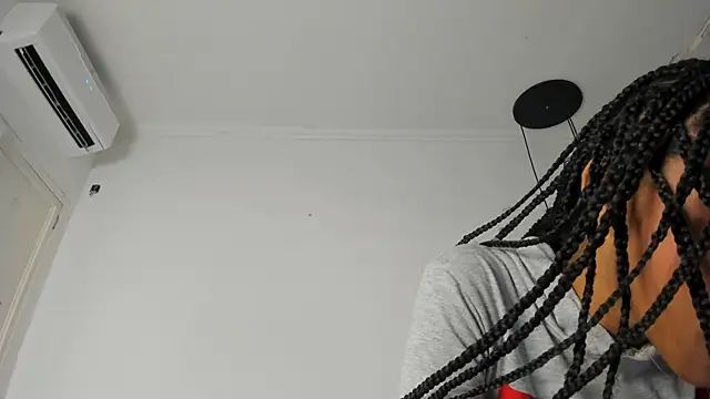 kristyl paez online show from May 11, 2026, 7:00 pm