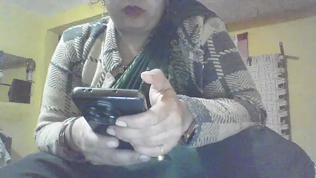 Snapshot of Riyasingh9 chatting on December 9, 2024, 12:19 pm Riyasingh9 online show from December 9, 2024, 12:19 pm