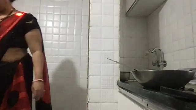 Snapshot of Riyasingh9 chatting on February 15, 2025, 3:52 am Riyasingh9 online show from February 15, 2025, 3:52 am