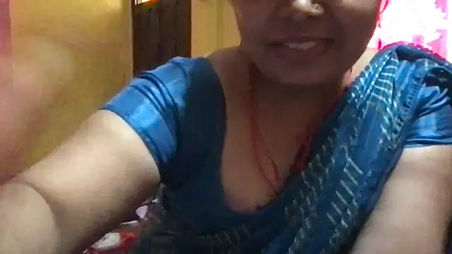Snapshot of Riyasingh9 chatting on September 19, 2025, 3:52 am Riyasingh9 online show from September 19, 2025, 3:52 am