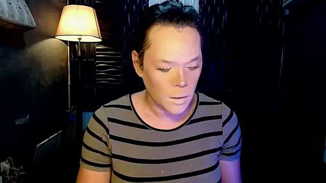 UrtopshemalegoddessAliyah online show from May 31, 2026, 5:53 pm