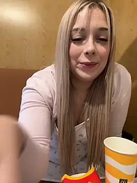 CherryAuroraa online show from February 23, 2025, 12:16 pm