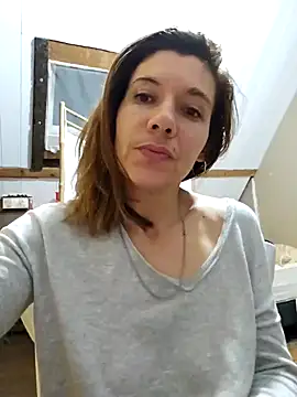 Lina lou4 online show from December 17, 2024, 5:15 pm