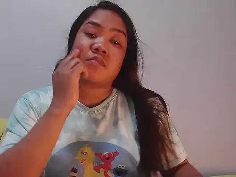 xxsam 69xx online show from October 15, 2025, 3:34 pm