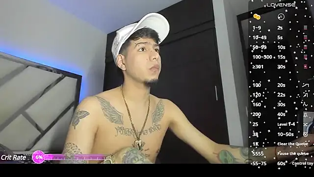 Snapshot of zack_isaac777 chatting on January 7, 2025, 5:43 am zack isaac777 online show from January 7, 2025, 5:43 am