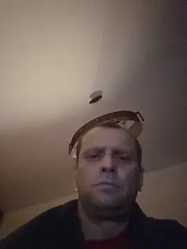 Roman0798 online show from May 29, 2026, 9:46 pm
