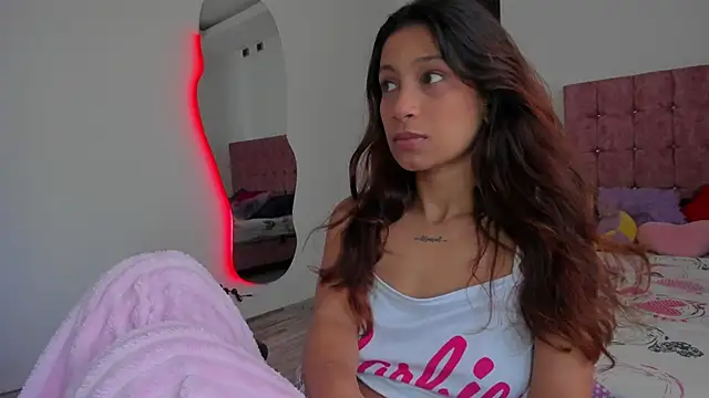 cora 22 online show from April 22, 2026, 12:18 pm