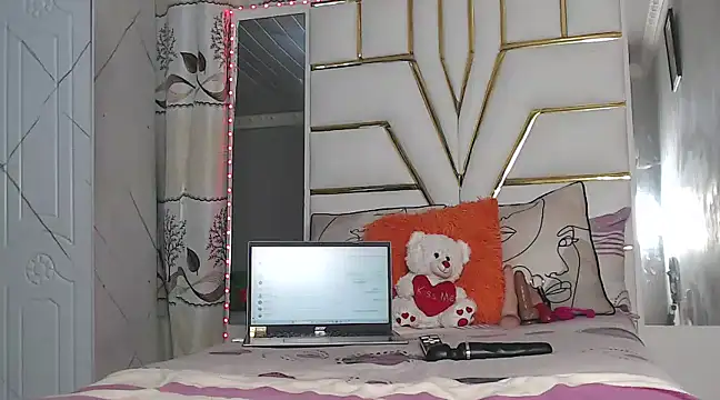 Snapshot of SexyyNana chatting on March 8, 2025, 9:29 pm SexyyNana online show from March 8, 2025, 9:29 pm