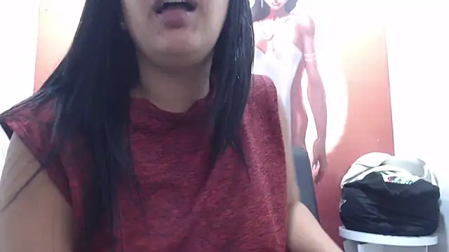 Laura hottt online show from October 29, 2025, 2:25 am