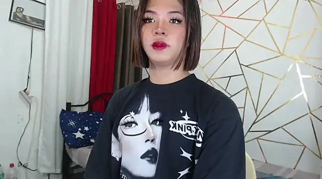 WildTsYhannaUncut online show from December 28, 2024, 4:41 am