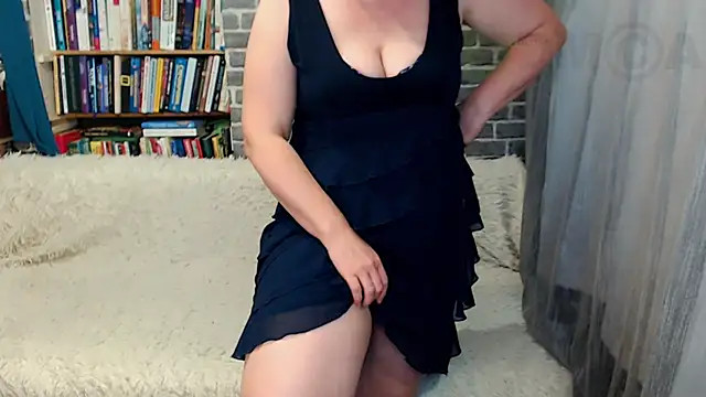 Rainbow lady online show from November 18, 2025, 2:43 pm