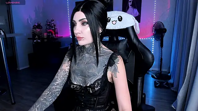 RachelQueen  online show from July 17, 2026, 10:11 am