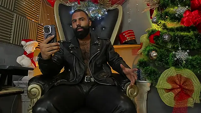 Snapshot of BeardAndrew chatting on December 15, 2025, 11:03 am BeardAndrew online show from December 15, 2025, 11:03 am