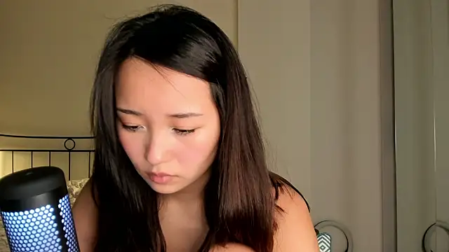 Snapshot of julias_tapes chatting on February 12, 2025, 9:43 pm julias tapes online show from February 12, 2025, 9:43 pm