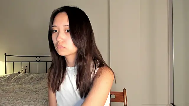 Snapshot of julias_tapes chatting on March 3, 2025, 5:53 am julias tapes online show from March 3, 2025, 5:53 am