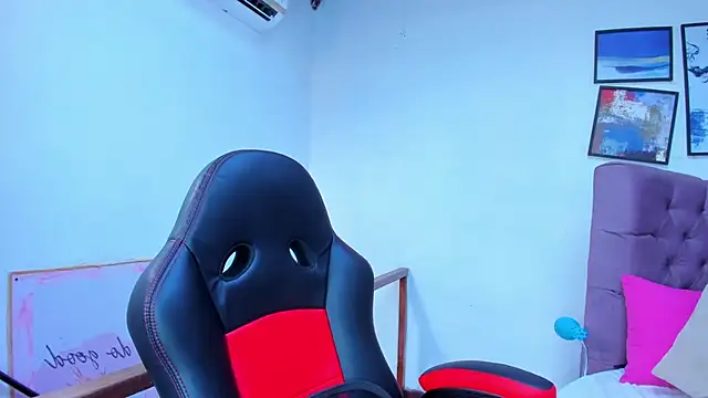 Gretta Queen online show from November 5, 2025, 5:13 pm