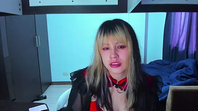 Akane-Mou online show from January 11, 2025, 7:38 pm