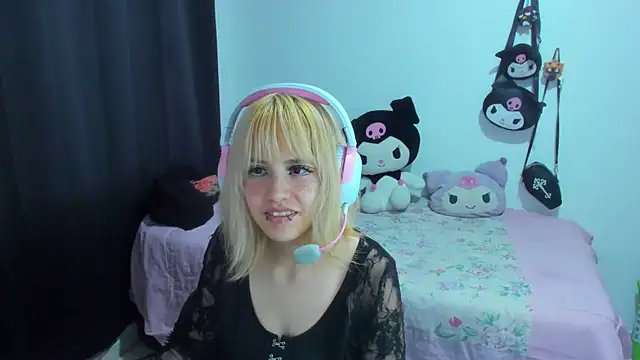 Akane-Mou online show from October 24, 2025, 3:25 am