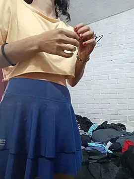 valeriaswang Lucas online show from December 21, 2025, 7:10 pm