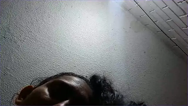 Snapshot of valeriaswang_Lucas chatting on July 18, 2026, 7:06 pm valeriaswang Lucas online show from July 18, 2026, 7:06 pm