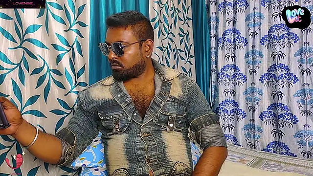 Snapshot of BLACK---MAMBA chatting on January 9, 2025, 9:59 am BLACK---MAMBA online show from January 9, 2025, 9:59 am