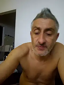 cuci45 online show from November 30, 2025, 11:42 pm