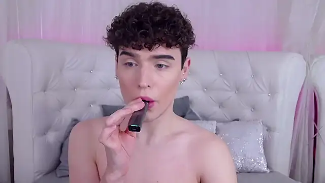 RobbyCharming online show from November 21, 2025, 3:38 am