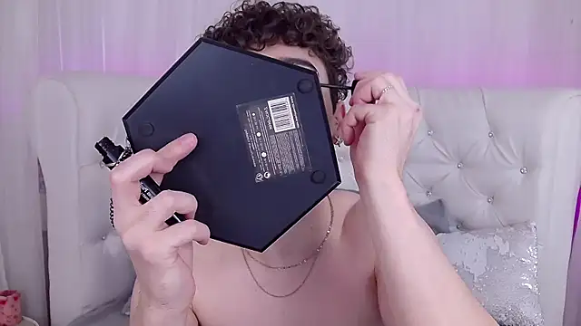 RobbyCharming online show from November 27, 2025, 3:41 am