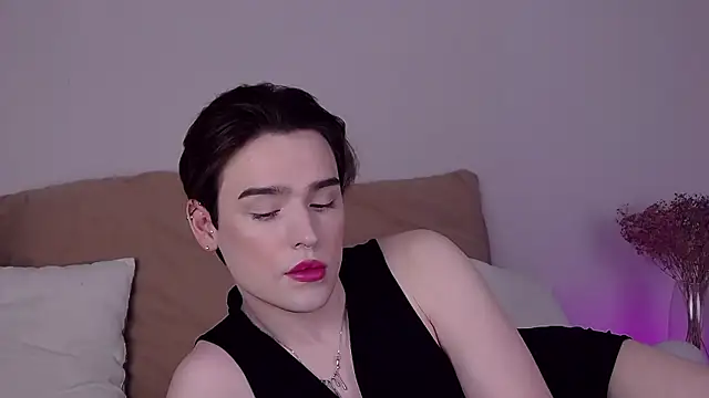 RobbyCharming online show from June 13, 2026, 7:17 am