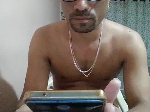 sexx4 online show from October 26, 2025, 8:04 pm