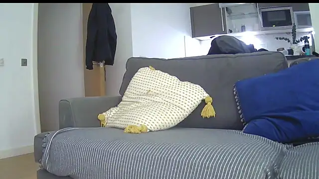 uk-bobbie-uk online show from December 5, 2024, 12:44 pm