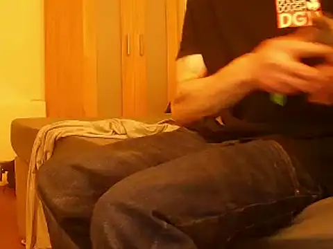 uk-bobbie-uk online show from December 30, 2024, 7:32 pm