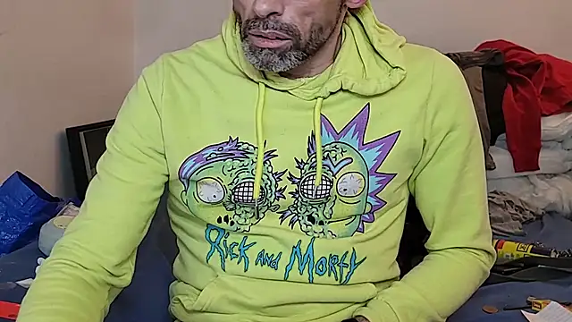 uk-bobbie-uk online show from November 30, 2025, 2:37 am