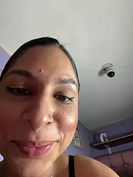 Snapshot of charlotte_stevenss_ chatting on December 29, 2024, 4:51 pm charlotte stevenss online show from December 29, 2024, 4:51 pm