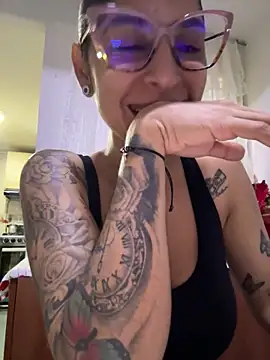 Snapshot of charlotte_stevenss_ chatting on December 30, 2024, 1:47 pm charlotte stevenss online show from December 30, 2024, 1:47 pm
