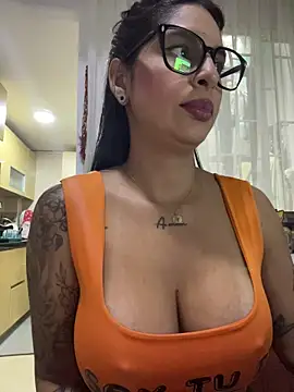 charlotte stevenss  online show from May 19, 2026, 1:17 pm