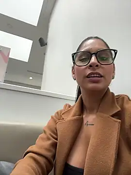 charlotte stevenss  online show from May 20, 2026, 4:46 pm