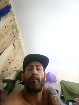 ItalianPapiDripDrip online show from December 2, 2025, 10:42 am