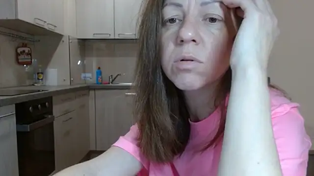 Snapshot of Popppka chatting on December 12, 2024, 5:59 pm Popppka online show from December 12, 2024, 5:59 pm