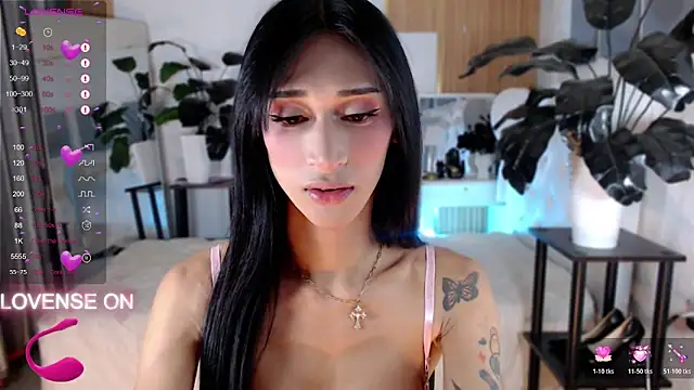 Snapshot of Unforttable_Anisha chatting on November 16, 2025, 12:22 pm Unforttable Anisha online show from November 16, 2025, 12:22 pm