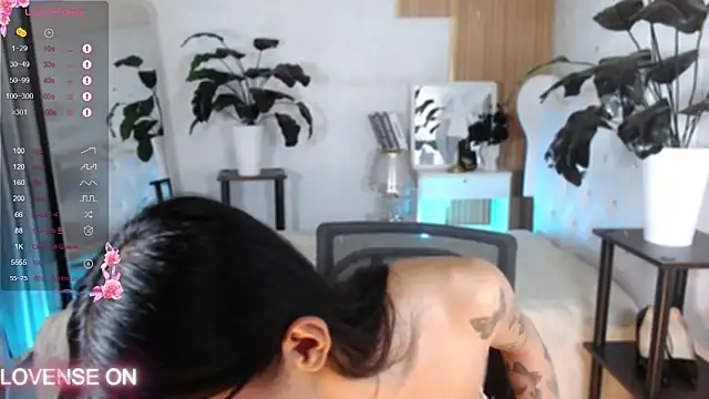 Snapshot of Unforttable_Anisha chatting on December 2, 2025, 1:28 pm Unforttable Anisha online show from December 2, 2025, 1:28 pm