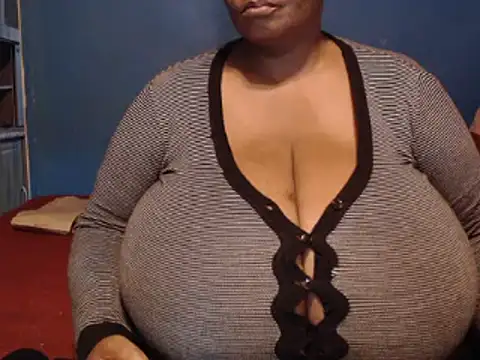 CUTEFIRMMELONSS online show from January 15, 2025, 9:41 pm