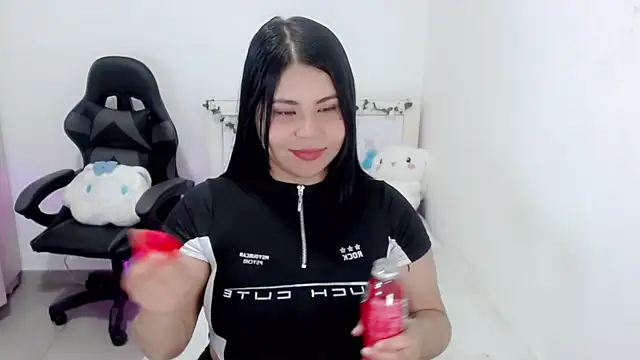 Snapshot of Youlittlepervertt_ chatting on January 23, 2025, 10:01 am Youlittlepervertt online show from January 23, 2025, 10:01 am