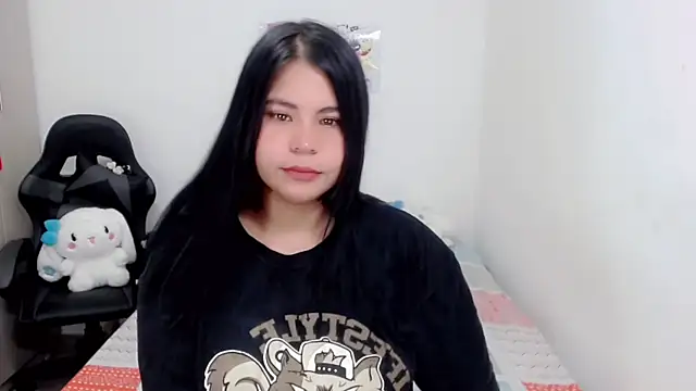 Snapshot of Youlittlepervertt_ chatting on February 24, 2025, 9:32 am Youlittlepervertt online show from February 24, 2025, 9:32 am