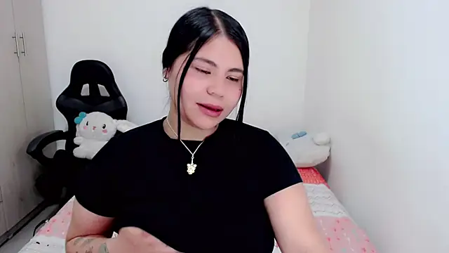 Snapshot of Youlittlepervertt_ chatting on October 16, 2025, 2:56 am Youlittlepervertt online show from October 16, 2025, 2:56 am